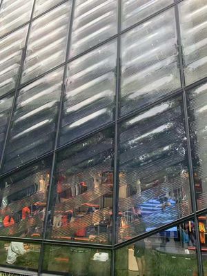 ستارة حائط شفافة 6000x1830mm منحوتة من الزجاج الرقائقي